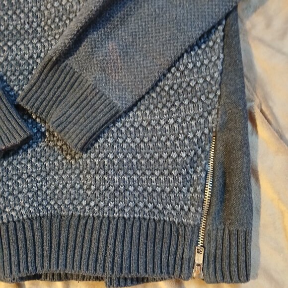 Banana Republic Factory Women's Long  Sleeved  Textured Sweater SZ S - Picture 2 of 7